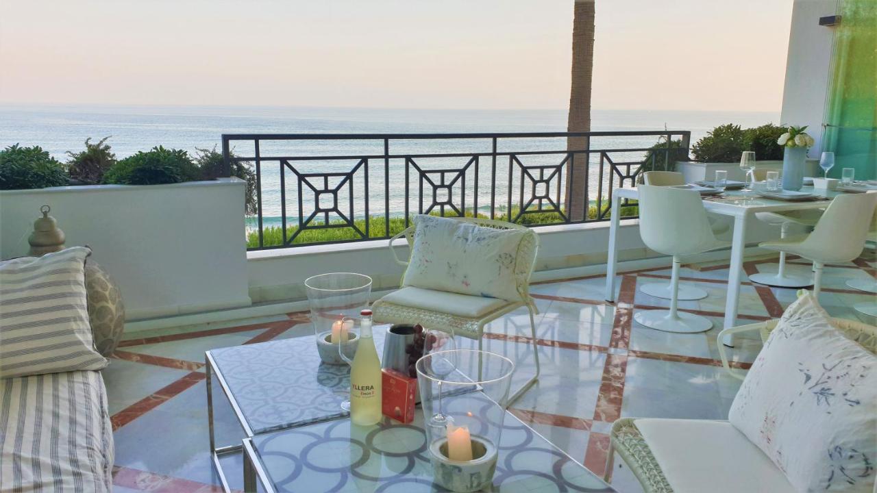 LUXURY APARTMENT FRONTAL BEACH in Doncella Beach Estepona Esterno foto