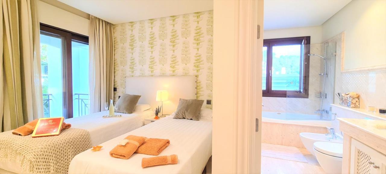 LUXURY APARTMENT FRONTAL BEACH in Doncella Beach Estepona Esterno foto